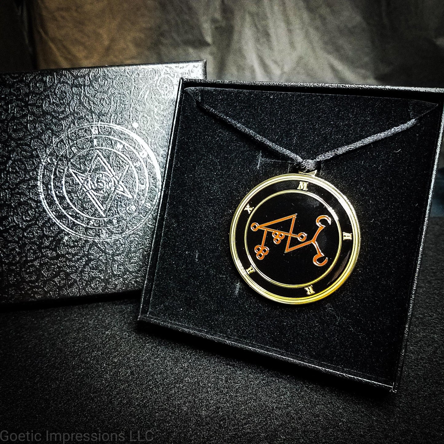Magus Marax sigil medallion.