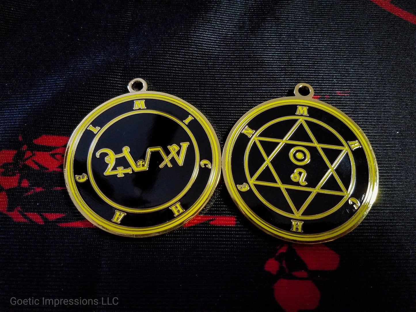 Heptameron Inspired Archangel Pendant featuring the seal and sigils of Archangel Michael featuring the Heaven Machen, Astrological symbols for the Sun, leo and plaentary number on the reverse side.