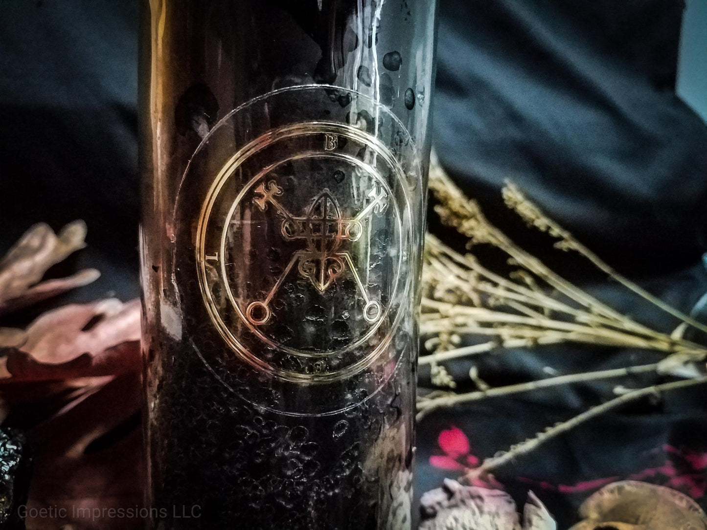 Gold Bael sigil on 7 day pillar candle