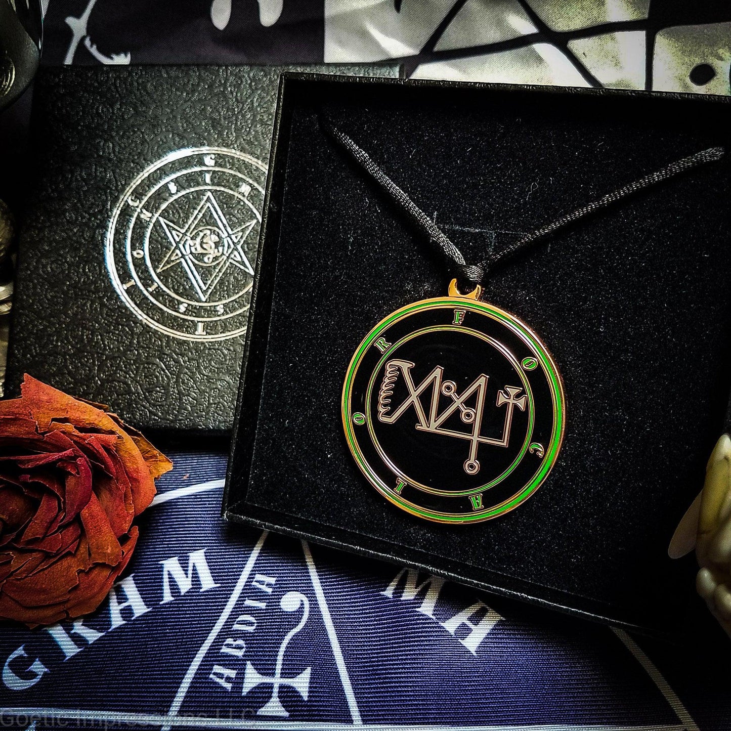 Focalor seal magus medallion