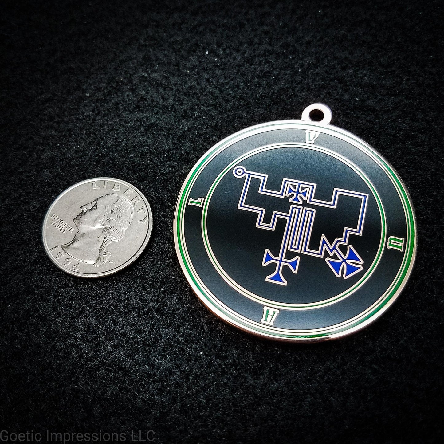 Vua sigil medallion