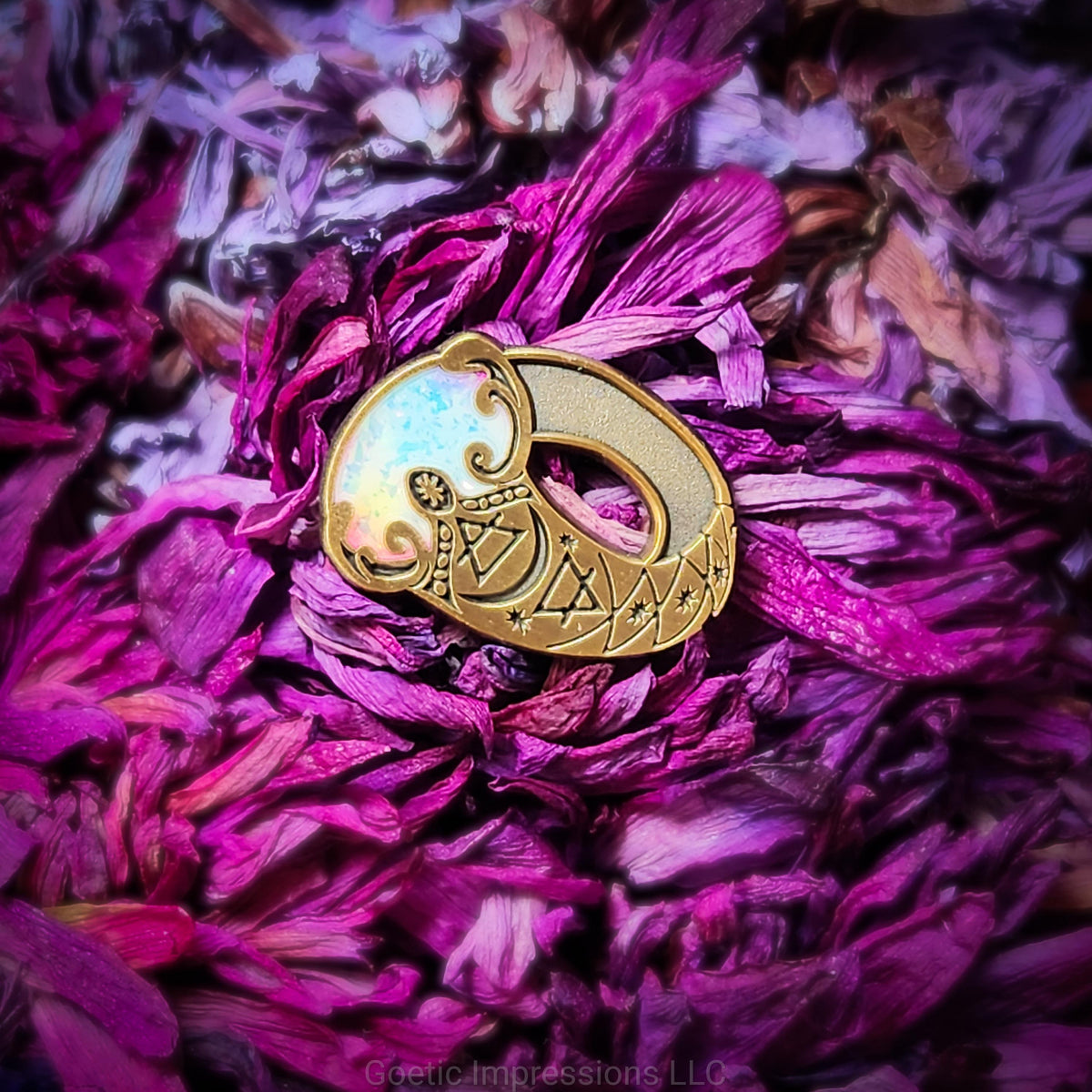Ring of Invisibility Enamel Pin