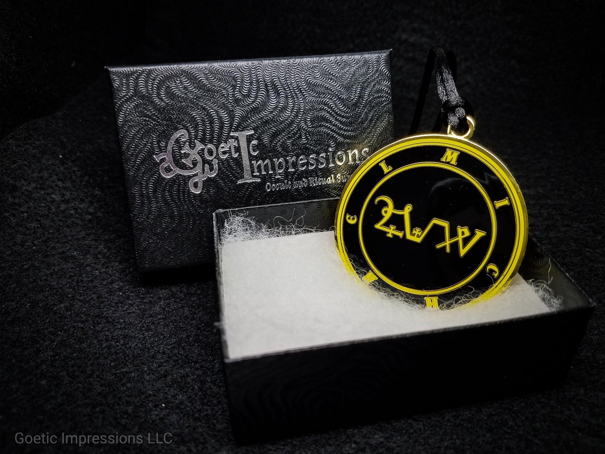 Heptameron Inspired Archangel Pendant featuring the seal and sigils of Archangel Michael - Magus Medallion