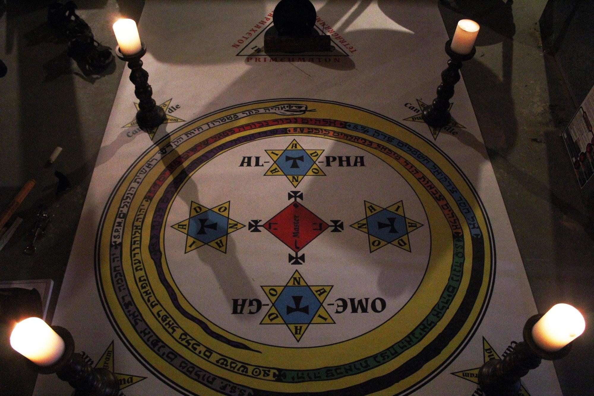 Lesser Key of Solomon Goetic Evocation Summoning Circle and Triangle ...