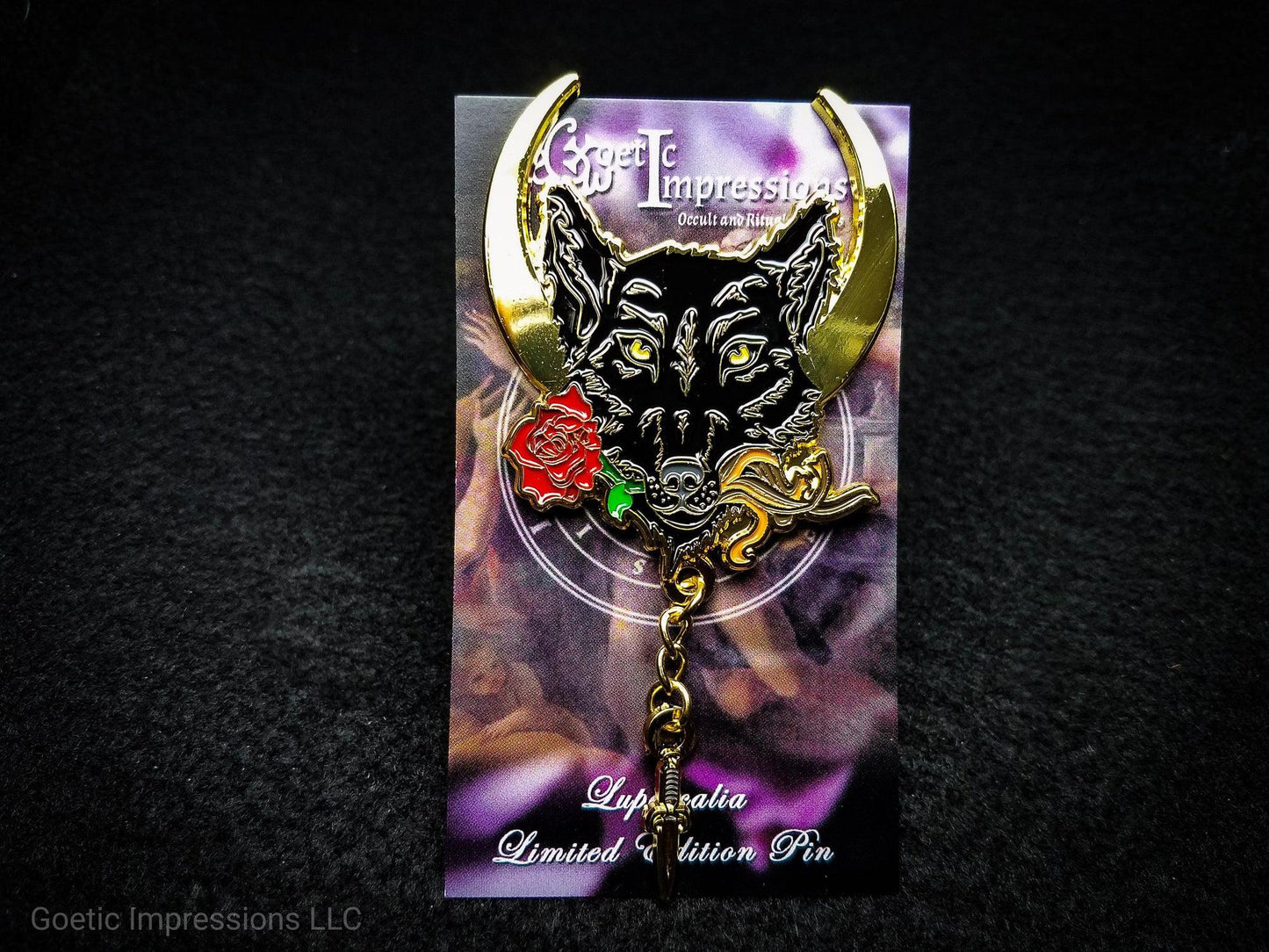 Black wolf Lupercalia pin