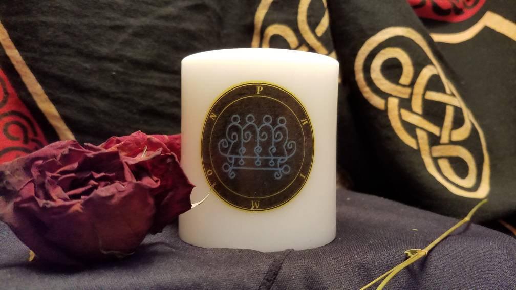 Paimon pillar candle